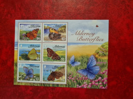 BLOC TIMBRES PAPILLONS GUERNESEY ALDERNEY BUTTERFLIES - Guernesey