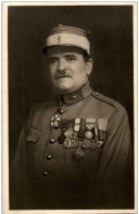 Le Colonel Raynal - Commandant Du Fort De Vaux - Personajes