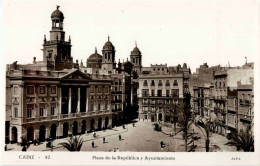 Cadiz - Plaza De La Republica - Cádiz