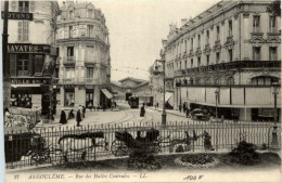 Angouleme - Rue Des Halles - Angouleme
