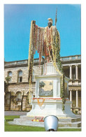 UNITED STATES // STATUE OF KING KAMEHAMEHA I DECORATED WITH LEIS ON KAMEHAMEHA DAY AND ALOHA WEEK - Honolulu