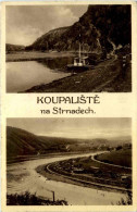 Koupaliste Na Strnadech - Tsjechië