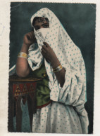 CPA - Collection Artistique - L'Afrique - Mauresque Voilée - - Women