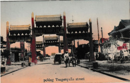 PEKING: TONGSQAILO Street - Chine