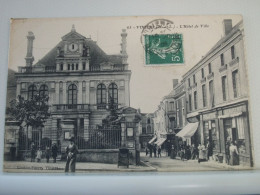 49 3161 CPA 1909 - 49 VIHIERS - L'HOTEL DE VILLE - ALIMENTATION. COMMERCES. - Andere & Zonder Classificatie