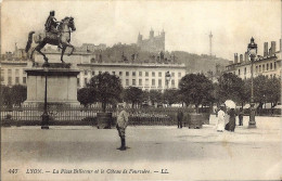 *CPA - 69 LYON 2ème - Place Bellecourt Et Le Coteau De Fourvière - Lyon 2