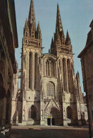 29, Quimper, La Cathédrale Saint Corentin Vue De La Rue Kéréon - Quimper