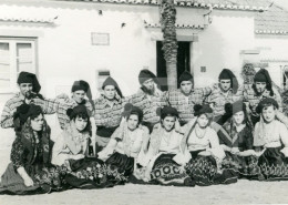 1950s GRUPO FOLCLORICO NAZARE FOLCLORE TA MAR RANCHO PESCADORES LEIRIA PORTUGAL FOLK FOTO PHOTO AT136 - Lieux