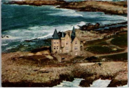 QUIBERON. -  Vue Aérienne : Le Château De La Pointe.      -  Non Circulée. - Quiberon