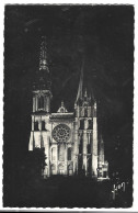 28 Chartres - La Cathedrale Illuminee - Chartres