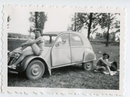 Snapshot Superbe Portrait  Femme Pin-up Maillot De Bain Citroen 2CV Camping 50s 1952 - Auto's