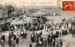 32916-LE-62-LE PORTEL-Une Procession Religieuse-------------animée-manège - Le Portel