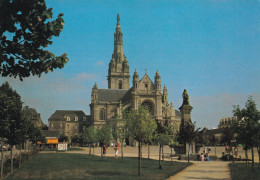 56, Saint Anne D’Auray, La Basilique Et La Fontaine - Sainte Anne D'Auray