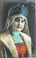 C. P. A. Color : POLOGNE : Belle Jeune Fille En Costume , N° 152/7, Nakl. B-ci Rzepkowicz WARSZAWA, In 1910 - Polen