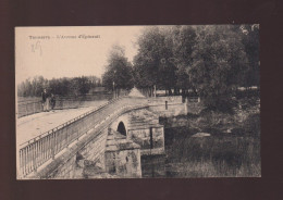 CPA - 89 - Tonnerre - L'Avenue D'Epineuil - Animée - Non Circulée - Tonnerre