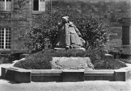 22  TREGUIER Le Monument Aux Morts   N° 9 \ML4000 - Tréguier