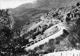 04 CASTELLANE  Au Fond Ancien Village D' ESCRAGNOLLES   N° 68 \ML4001 - Castellane