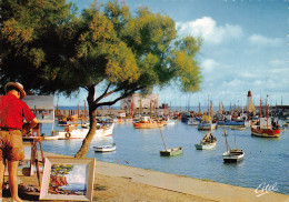 17 ÎLE D' OLERON  Le Port De La Cotinière Et L'artiste Peintre  N° 12 \ML4005 - Ile D'Oléron