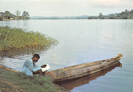 GABON Pirogue Sur L'Ogooué  N° 45 \ML4018 - Gabun