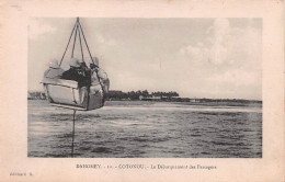 BENIN Ancien DAHOMEY COTONOU   Le WARF Débarquement Des Passagers  N° 38 \ML4022 - Benín