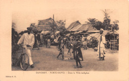 BENIN Ancien DAHOMEY PORTO NOVO Edition ER, Dans La Ville Indigène, Non Voyagée  N° 59 \ML4022 - Benin