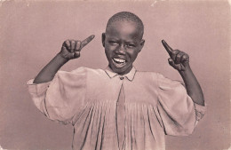 CAMEROUN DOUALA Jeune Garçon Noir N° 47 \ML4024 - Kamerun