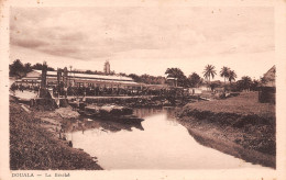 CAMEROUN DOUALA  Le Béséké Batiments Du Marché Couvert  N° 39 \ML4026 - Cameroun