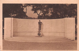 CAMEROUN DOUALA  Monument Du Général Leclerc  Carte Vierge  N° 45 \ML4026 - Camerún