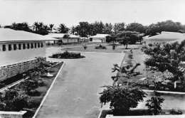 CONGO BRAZZAVILLE  L'Hôtel Des Relais Aériens  (2 Scans)N° 39\ML4035 - Brazzaville