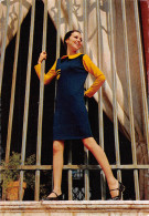 Jeune Femme Année 1960 70 Robe MODE  2 Scans N° 101 \ML4037 - Moda
