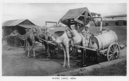 YEMEN Aden, Water Carts, Chameaux Porteurs D'eau  (Scans R/V) N° 15 \ML4039 - Jemen