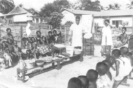 ZAIRE Centre D'éducation Sanitaire à Kangu (Scans R/V) N° 39 \ML4039 - Andere & Zonder Classificatie