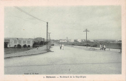 DJIBOUTI BOULEVARD DE LA REPUBLIQUE  Territoire Français Des Afars Et Des Issas (Scans R/V) N° 67 \ML4039 - Djibouti