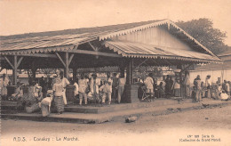 Guinée Française Conakry Marché De TIMBO Tombo Marché Indigène  Route De Gbessia Cpa Vierge  (Scans R/V) N° 31 \ML4050 - French Guinea