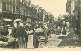 WW 41 ROMORANTIN. Le Marché Sur Grande Rue 1916 - Romorantin