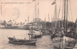 Guinée Française CONAKRY Bateaux De Pêche Au Wharf    (Scans R/V) N° 30 \ML4051 - Guinée Française