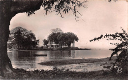 Guinée Française CONAKRY  Plage De Camayenne   (Scans R/V) N° 54 \ML4051 - Französisch-Guinea