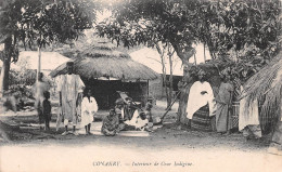 CONAKRY Guinée Française Interieur De Cour Indigène  Carte Vierge Non écrite (Scans R/V) N° 23 \ML4053 - Französisch-Guinea