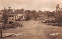 CAMEROUN - Yaoundé - Trésorerieet Monument Aux Morts  (Scans R/V) N° 6 \ML4055 - Cameroon