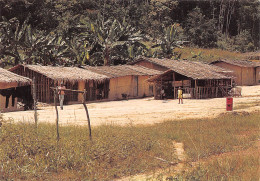 GABON LIBREVILLE  NYANGA Village Dans La Forêt  (Scans R/V) N° 53 \ML4055 - Gabón