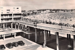 17  ROYAN Le  Portique Passerelle Vers La Plage Carte Vierge Non Circulé  (Scans R/V) N° 26 \ML4065 - Royan