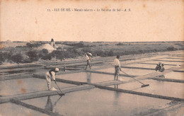 17 ILE DE Ré ARS La Récolte Du Sel Saulniers  (Scans R/V) N° 11 \ML4068 - Ile De Ré