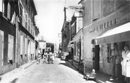 17 île D' Oléron SAINT TROJAN Les BAINS Le Salon De Coiffure Rue De La République  Non Circulé (Scans R/V) N° 12 \ML4069 - Ile D'Oléron