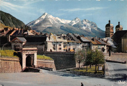 05    BRIANCON  Les Fortifications Et La Porte De France    (Scan R/V) N° 32 \ML4072 - Briancon