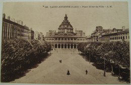 CPA 1910-1920 SAINT ETIENNE Place De L'Hotel De Ville   TTBE - Saint Etienne
