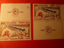 N°1422 Philatec Paris 1964 Coin De Feuille Decaris En Partie Effacé à Côté De Postes Sur Le Timbre De Droite Neuf ** - Unused Stamps