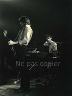 JACQUES HIGELIN Vers 1980 Sur Scène En Concert Photo 23 X 16 Cm Chanteur Rock - Famous People