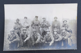 Carte Photo Soldat Militaire Fusil - Regiments