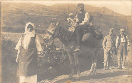 Albania - Albanian Family - REAL PHOTO World War One - Albanië