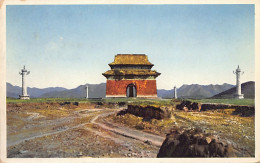 China - BEIJING - Northern Tower Of Ming Tombs, Near Peking - Publ. Hartung's Photo Shop 13 - Chine